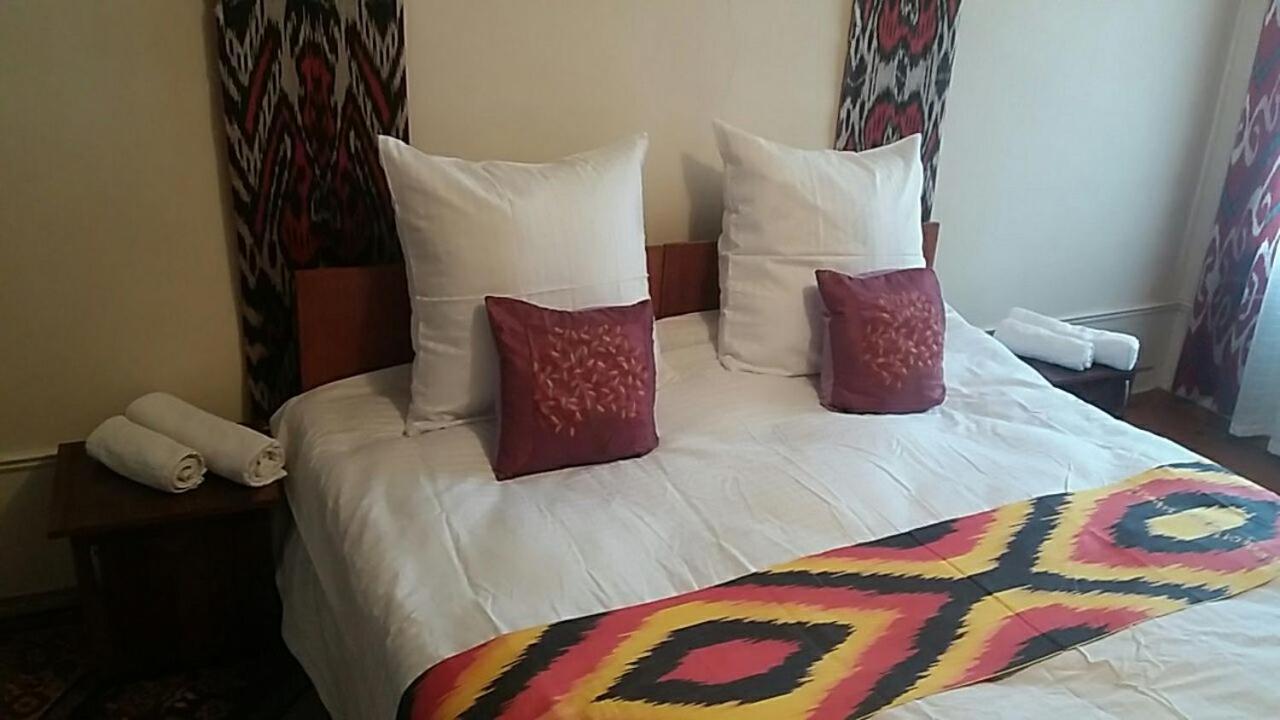 מלון בוקורו Umarxon מראה חיצוני תמונה